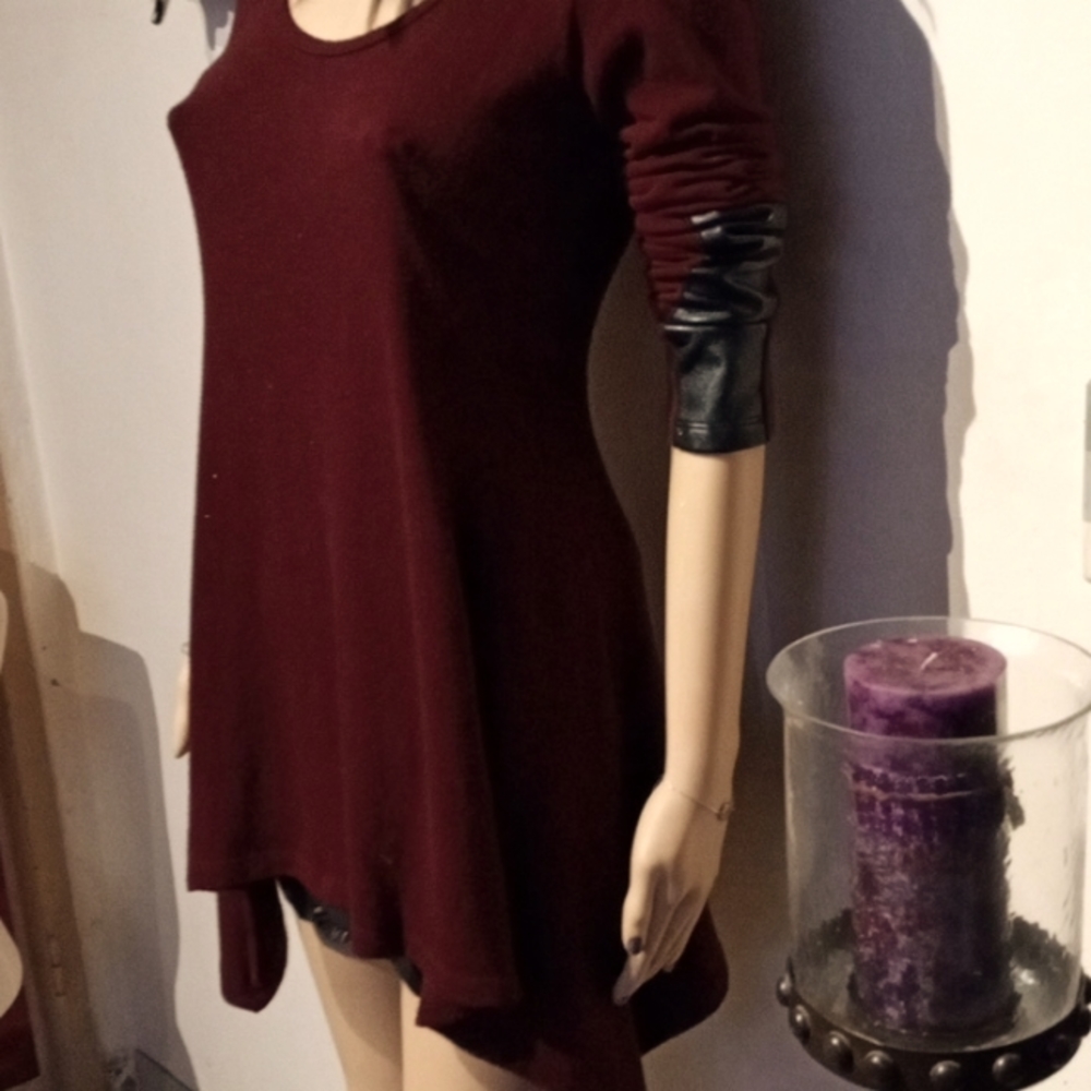 Karen Kane handkerchief top ★ S ★ vegan leather